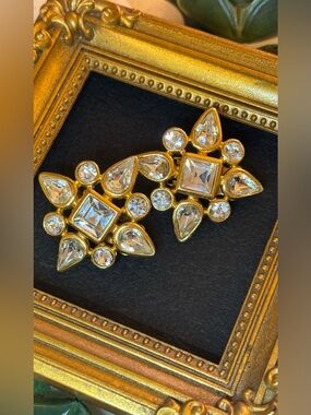 Stunning Vintage Gold-tone Crystal Maltese Cross Earrings